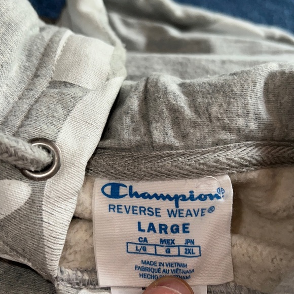 Champion Hoodie - Picture 3 of 6